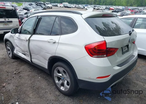 2015 BMW X1 Sdrive28I из США, поврежденный, VIN WBAVM1C50FVW58708